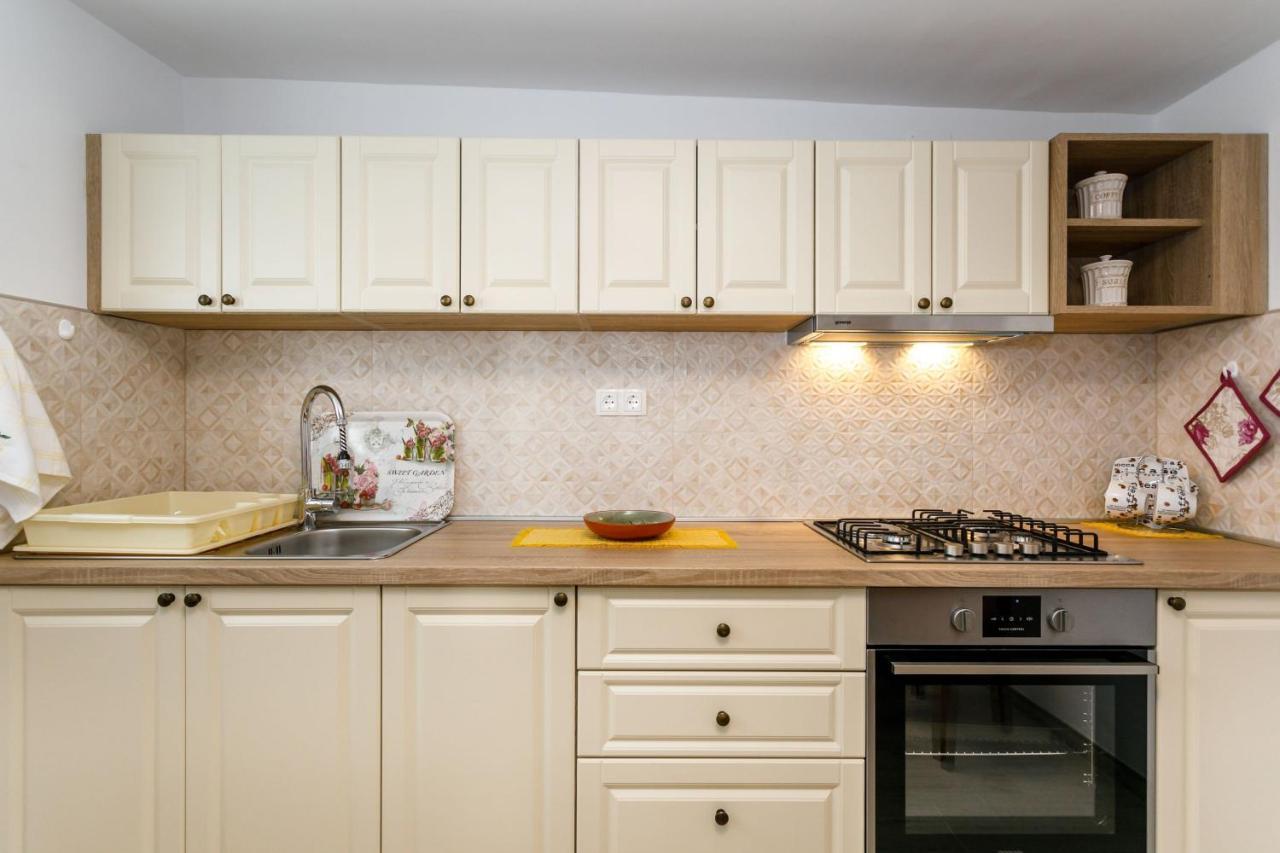 Apartment Near The Sea Judita Malinska Room photo