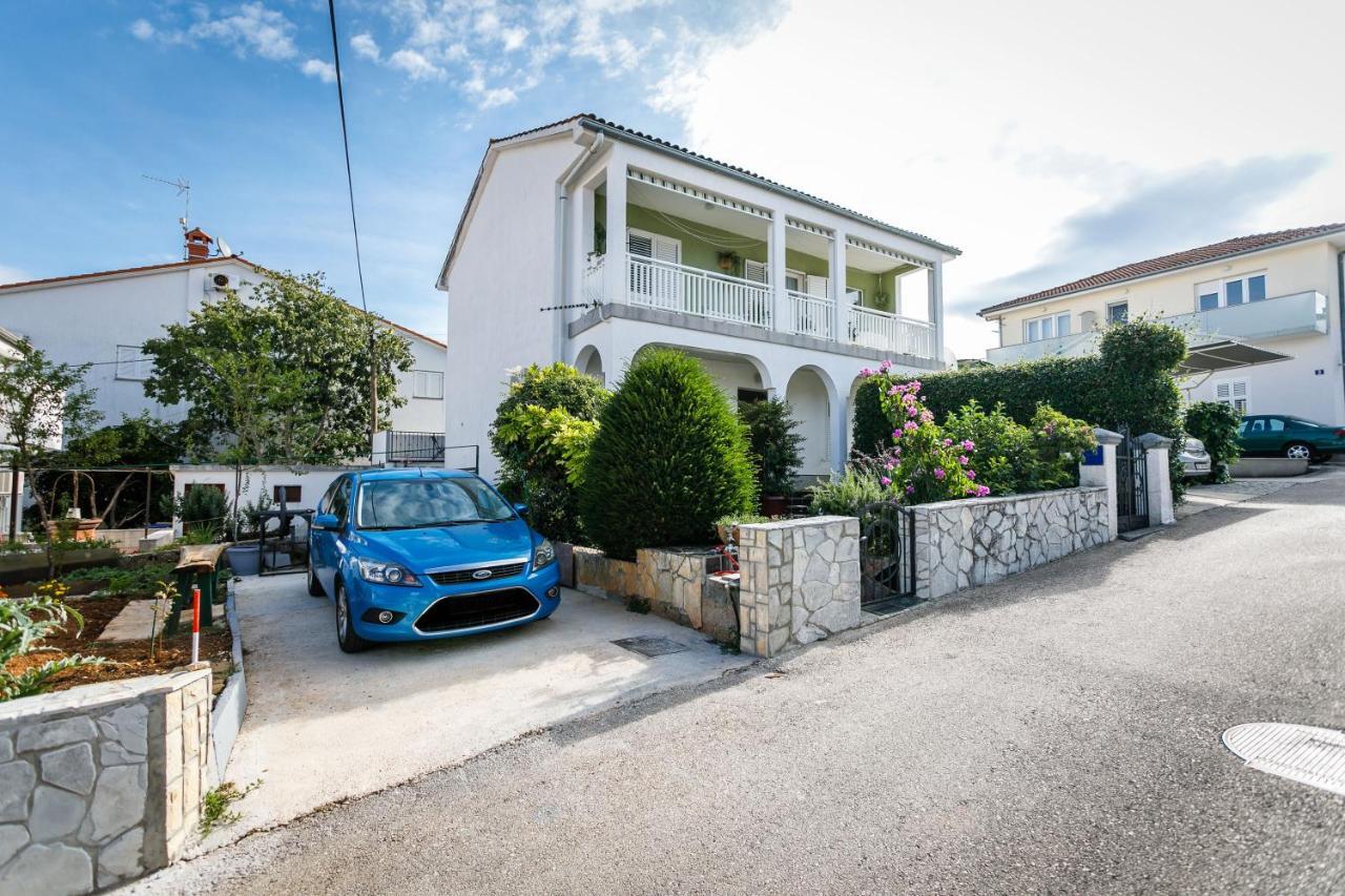 Apartment Near The Sea Judita Malinska Exterior photo